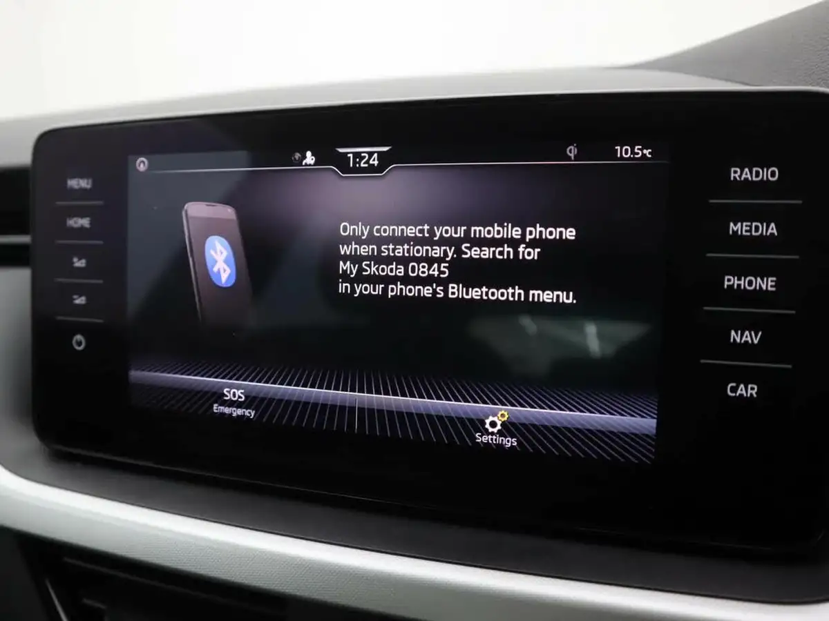 2020-skoda-kamiq-10-tsi-se-l-95ps-big-12