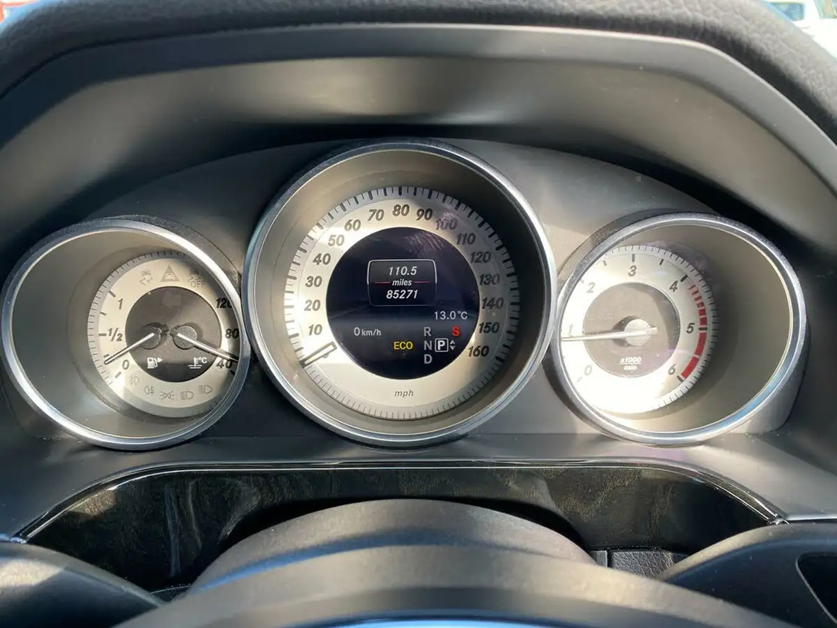 2013-mercedes-benz-e-class-21td-e220-cdi-se-21cdi-170bhp-saloon-4d-7g-tronic-plus-big-37