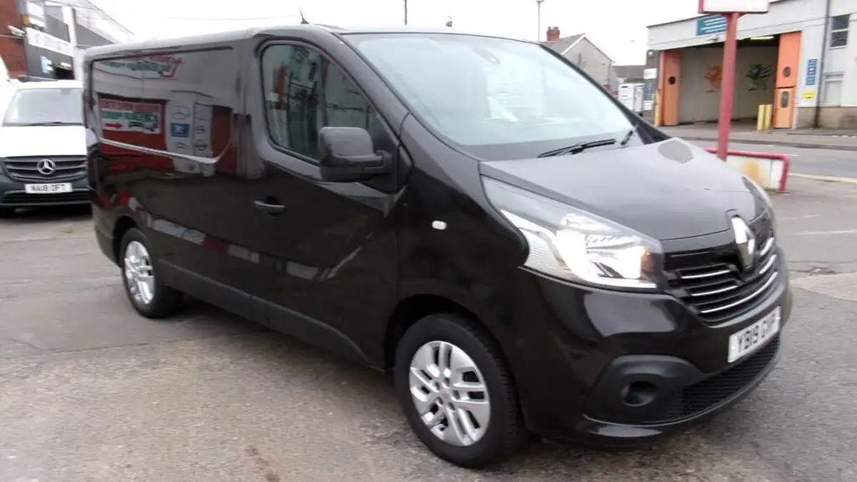 2019-renault-trafic-16dci-sl27-125-sport-nav-energy-125-e6-panel-van-big-1