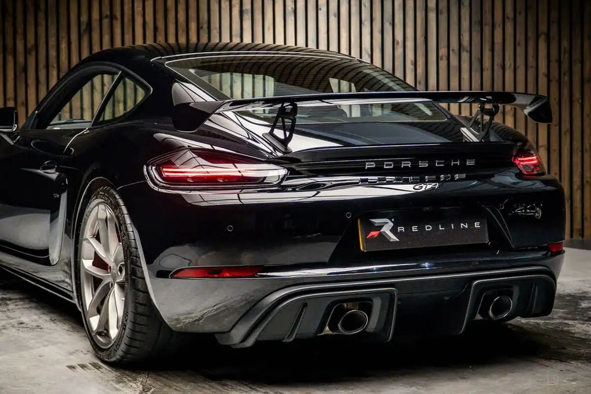 2023-porsche-cayman-718-40-cayman-gt4-big-18