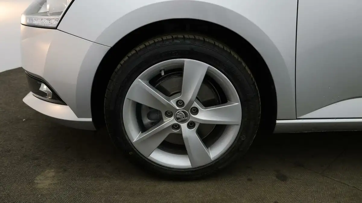 2019-skoda-fabia-10-tsi-se-l-109ps-estate-dsg-big-17
