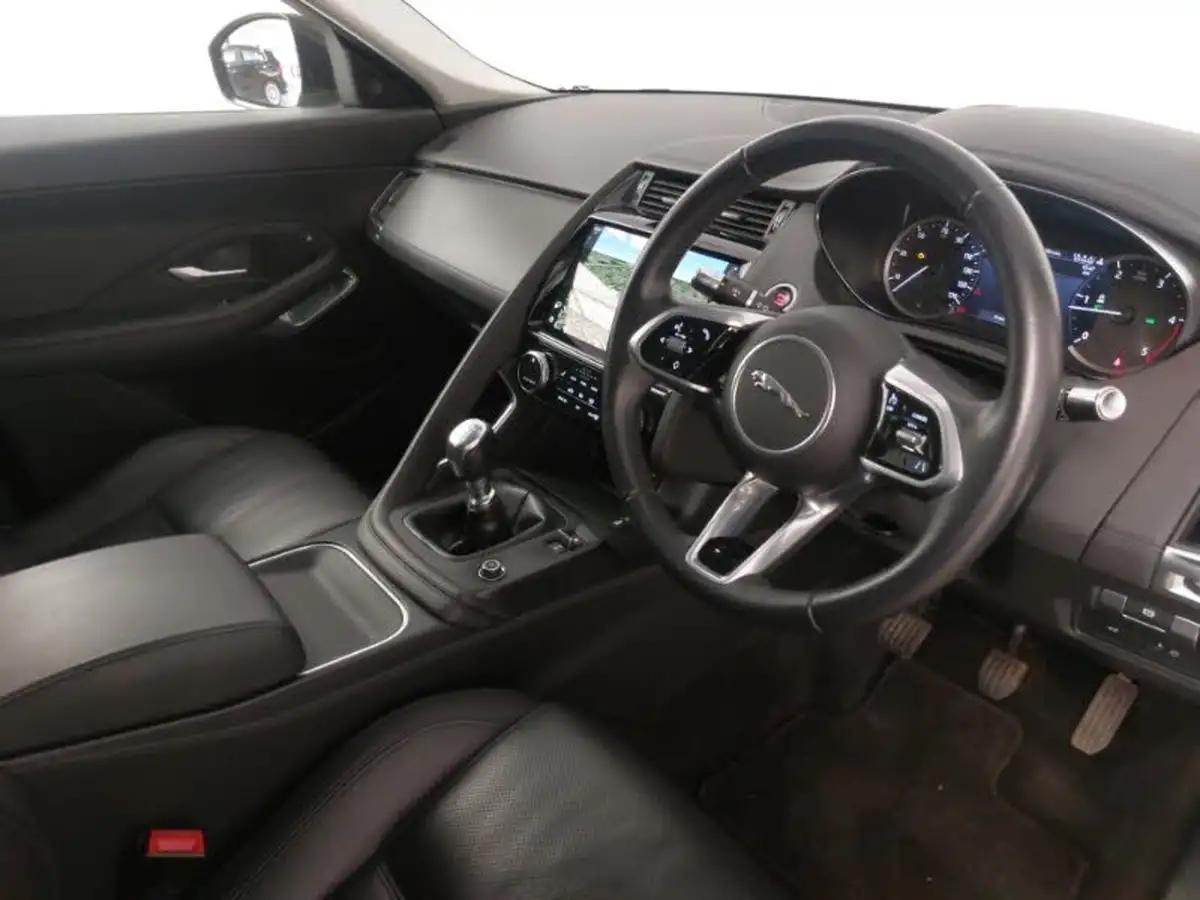 2021-jaguar-e-pace-20-d165-s-big-10