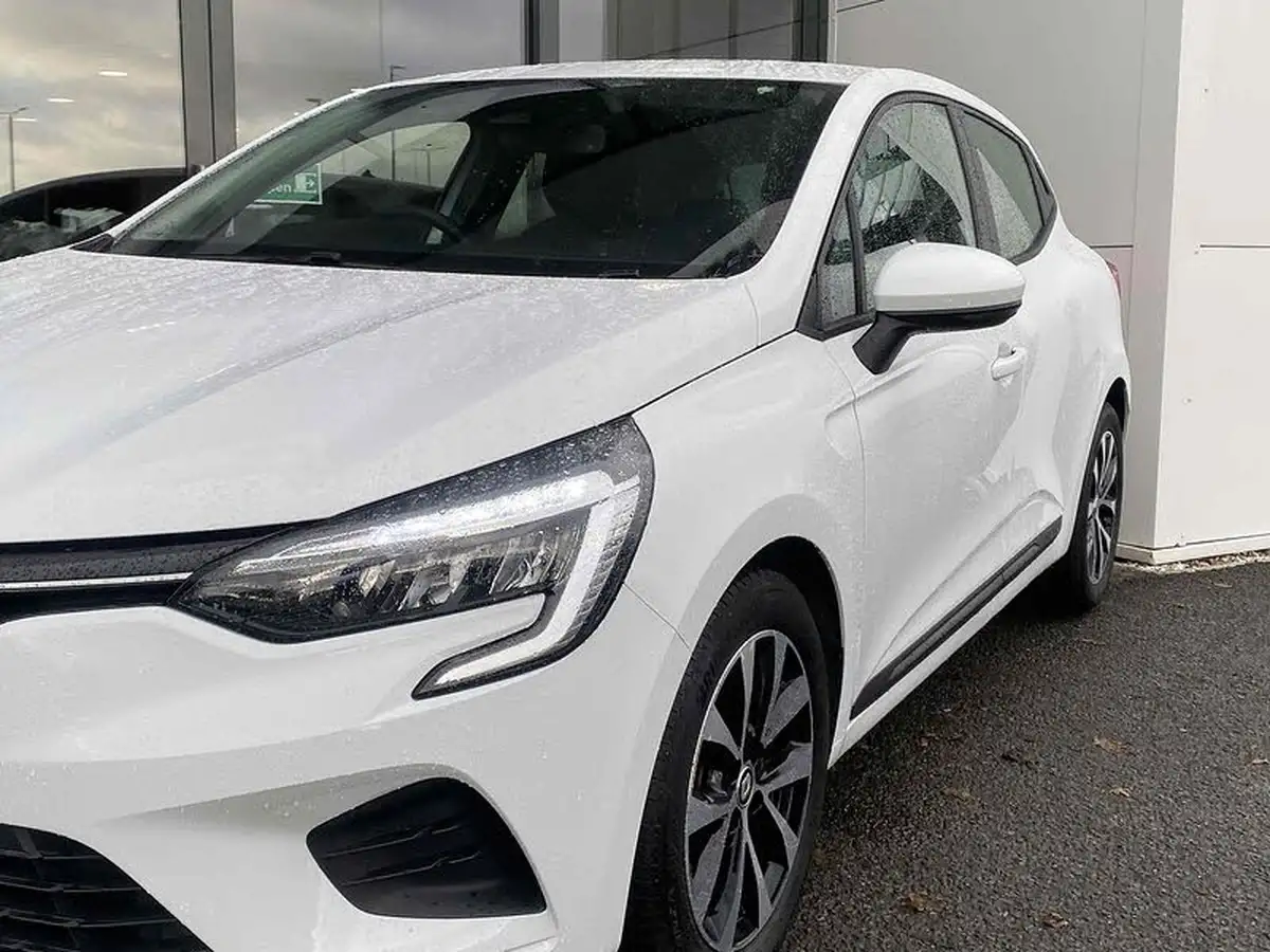 2022-renault-clio-10-tce-iconic-edition-big-11