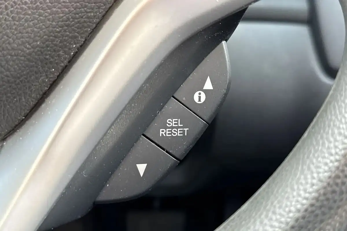 2018-honda-jazz-13-i-vtec-se-cvt-big-34