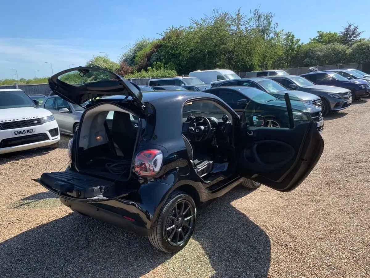 2021-smart-fortwo-eq-brabus-line-coupe-big-36