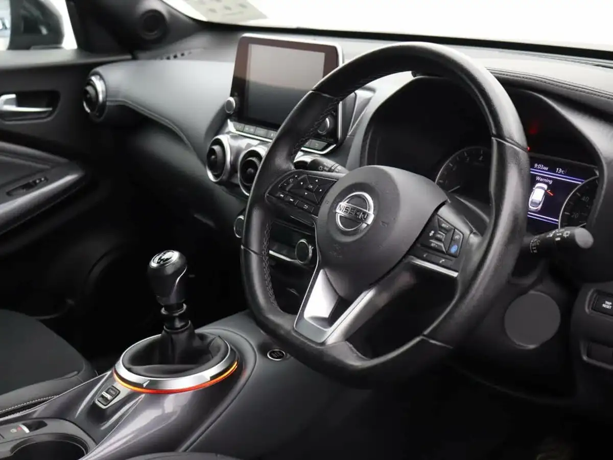 2022-nissan-juke-10-dig-t-tekna-big-18