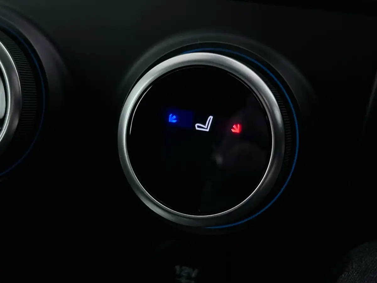 2018-jaguar-e-pace-20-i4-r-dynamic-se-249ps-big-44