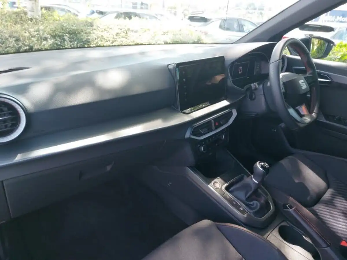 2024-seat-arona-10-tsi-fr-limited-edition-big-4