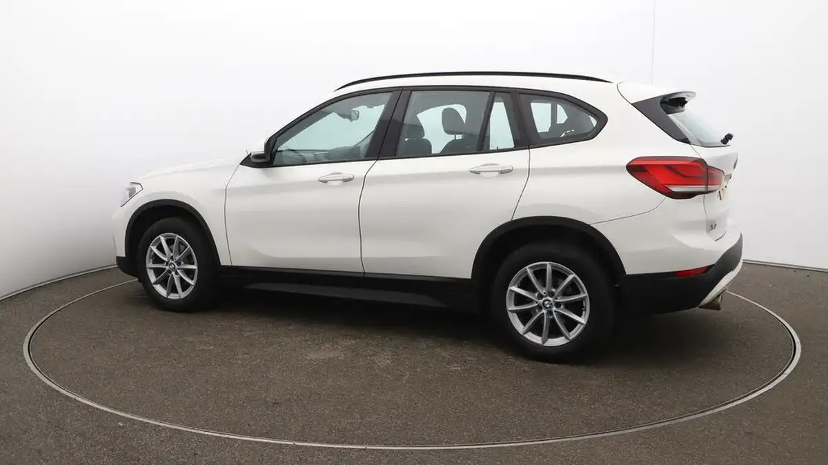 2020-bmw-x1-15-sdrive18i-se-big-45