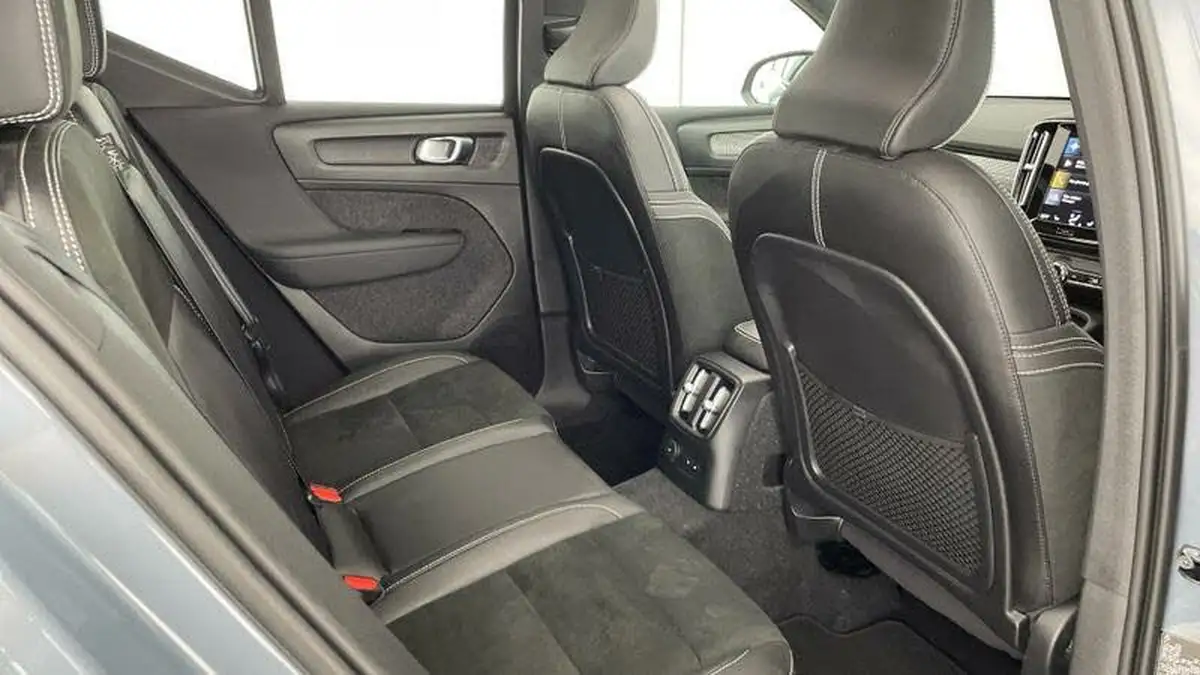 2021-volvo-xc40-15-t5-r-design-262bhp-big-25