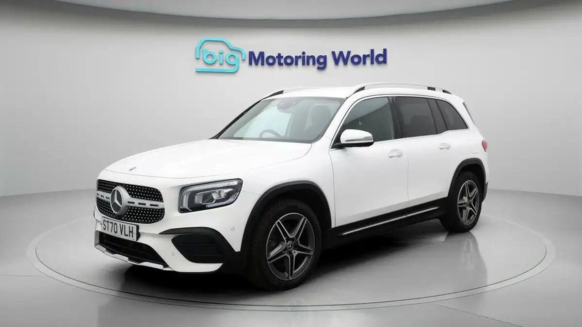 2020-mercedes-benz-glb-class-20d-glb220d-amg-line-premium-5-big-3