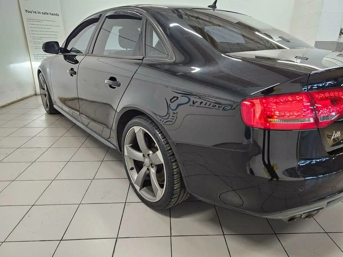 2012-audi-a4-20td-black-edition-143ps-multitronic-big-7