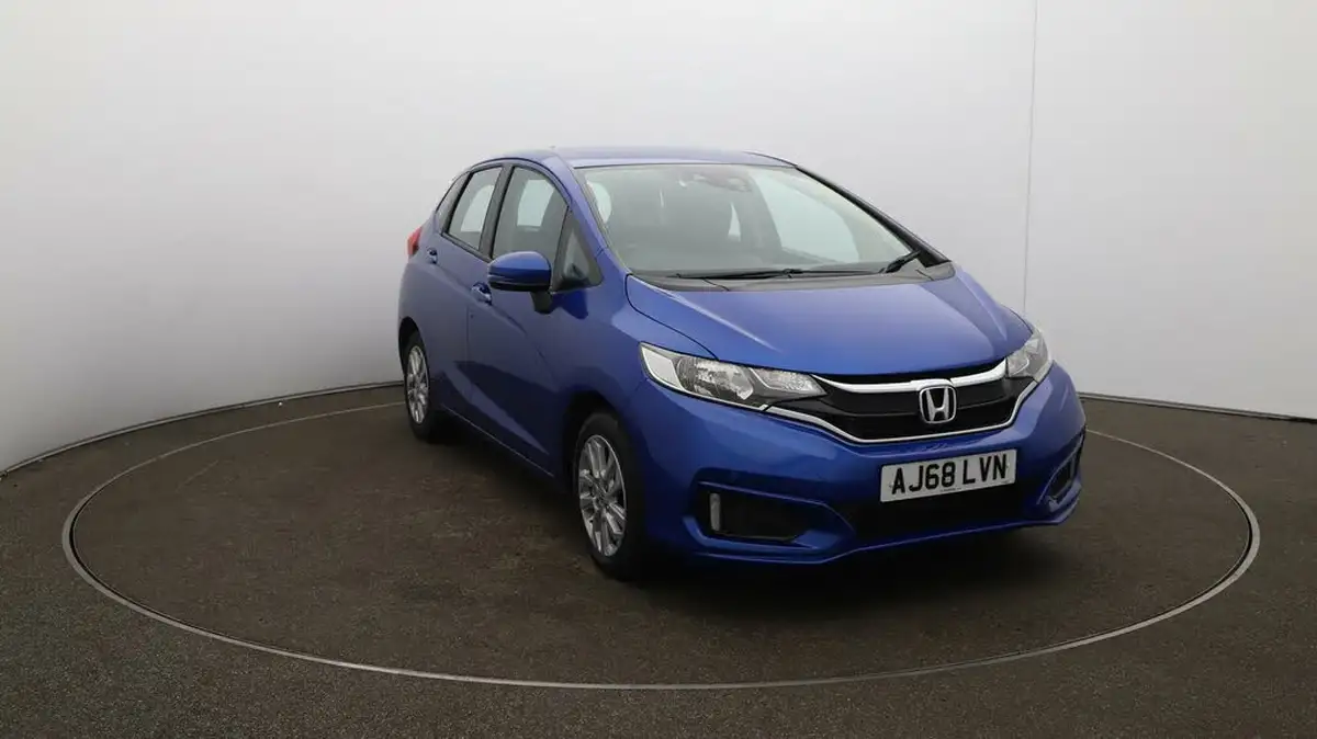 2018-honda-jazz-13-i-vtec-se-big-40