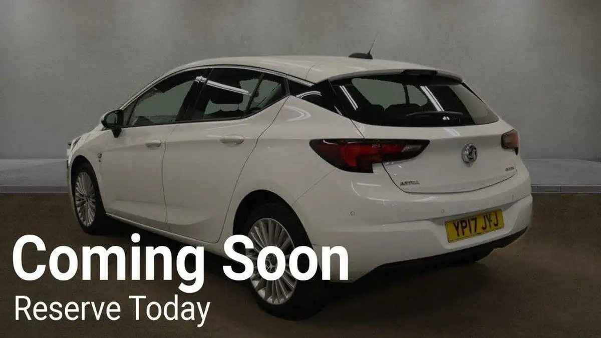2017-vauxhall-astra-10i-turbo-elite-ssecoflex-hatchback-big-2
