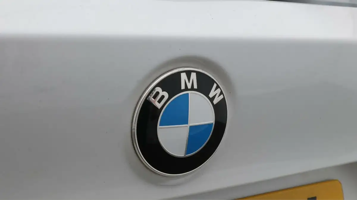 2020-bmw-x1-15-sdrive18i-se-big-21