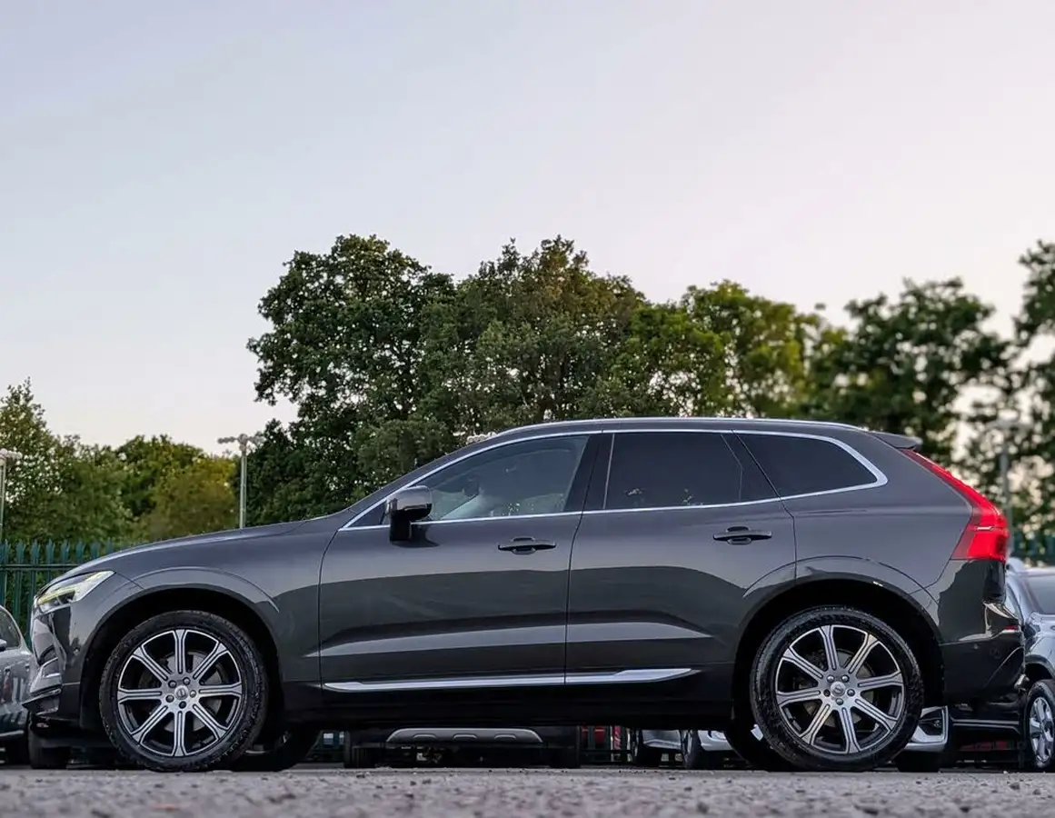 2017-volvo-xc60-20td-d5-inscription-pro-powerpulse-big-9