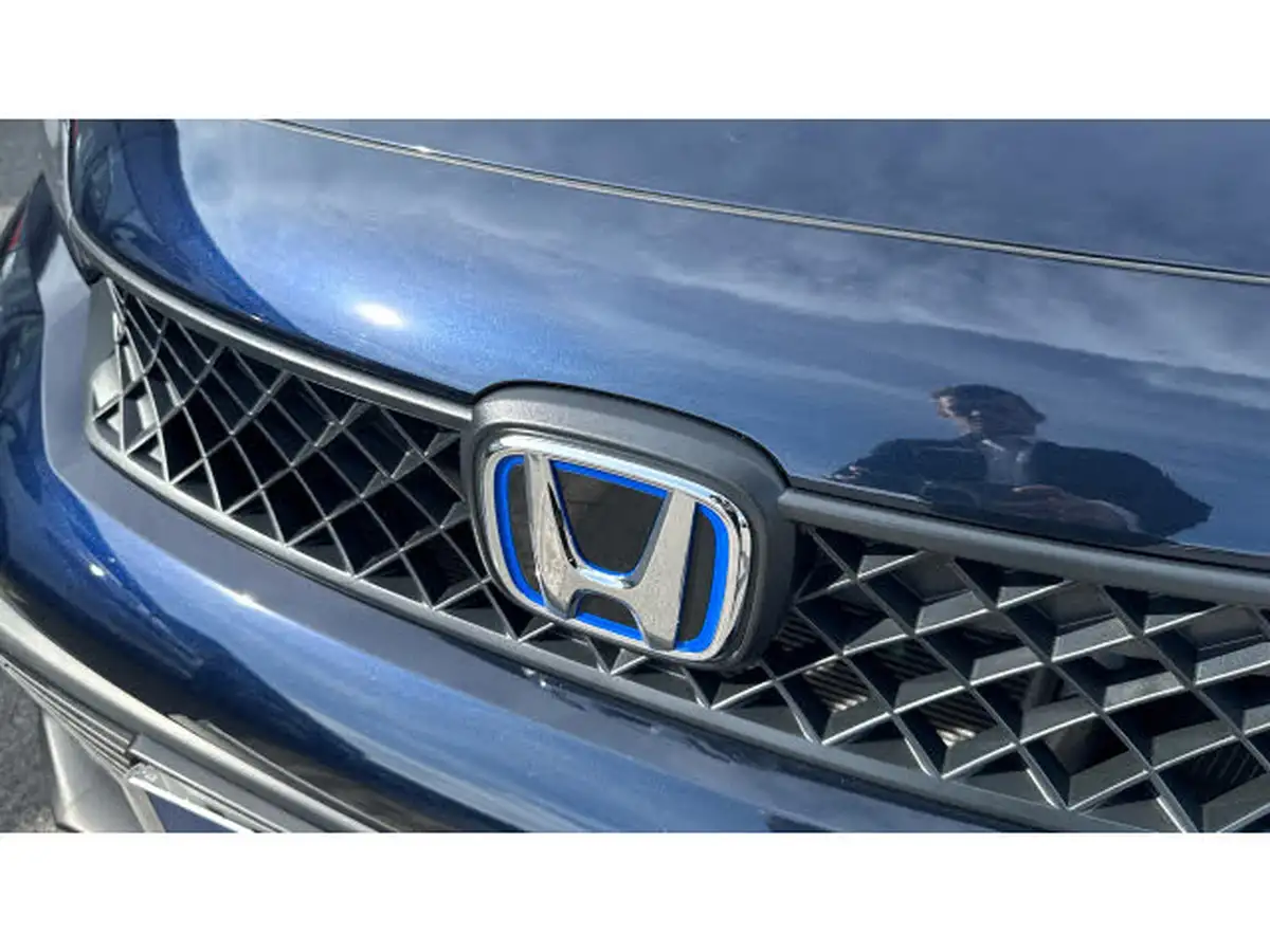 2025-honda-jazz-15-i-mmd-advance-big-14