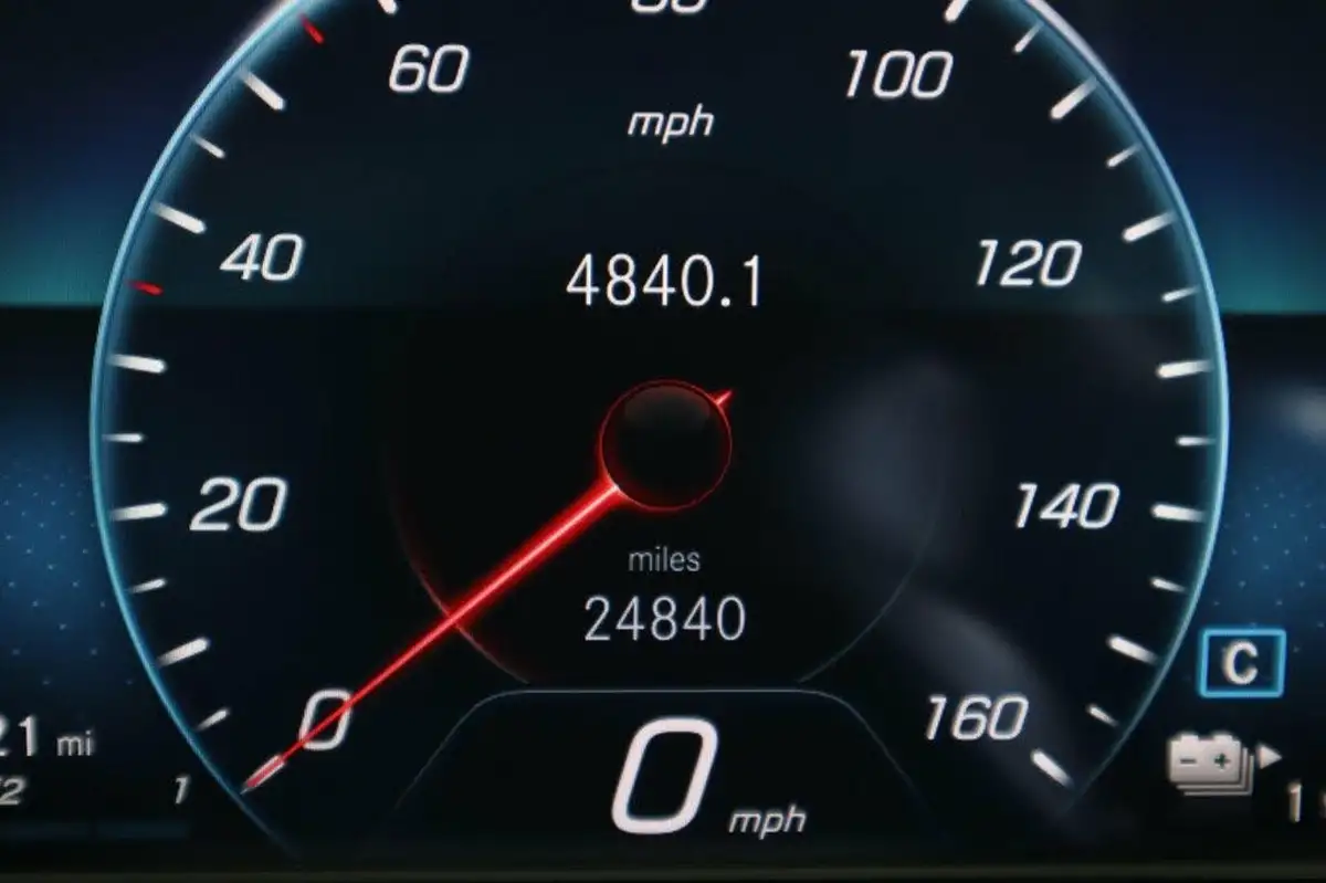 2021-mercedes-benz-a-class-13-a250e-amg-line-hatchback-5d-big-45