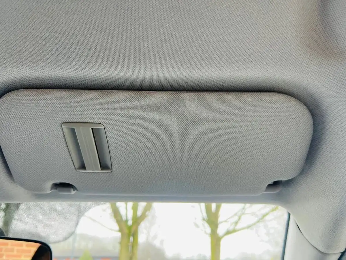 2015-hyundai-i10-10-se-big-57
