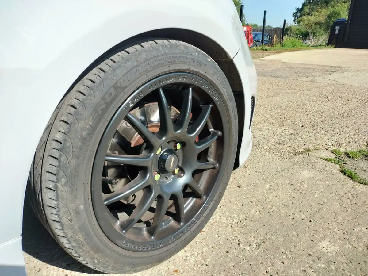 2015-fiat-500-14-abarth-t-jet-big-31