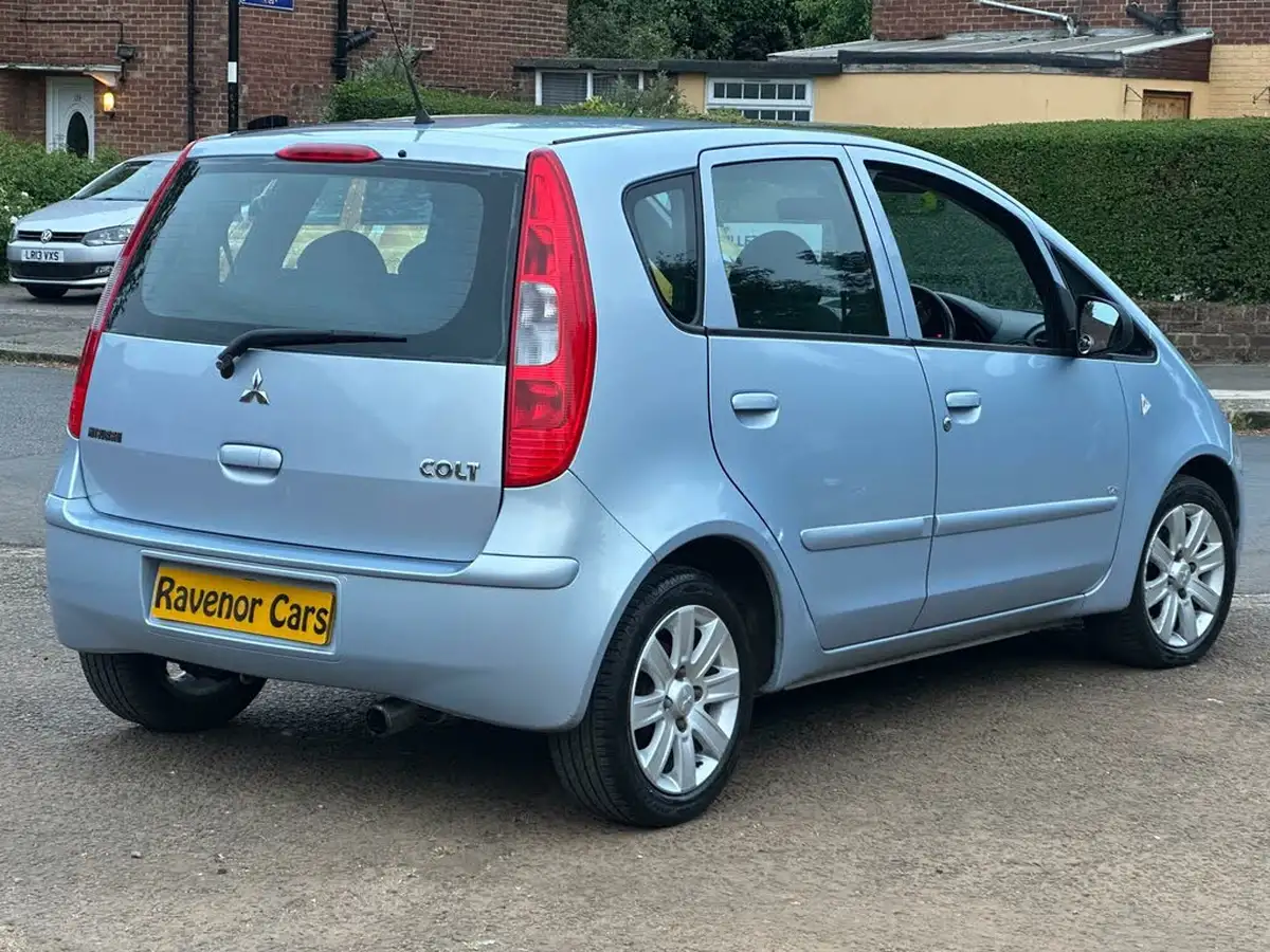 2007-mitsubishi-colt-15td-cz2-amt-big-3