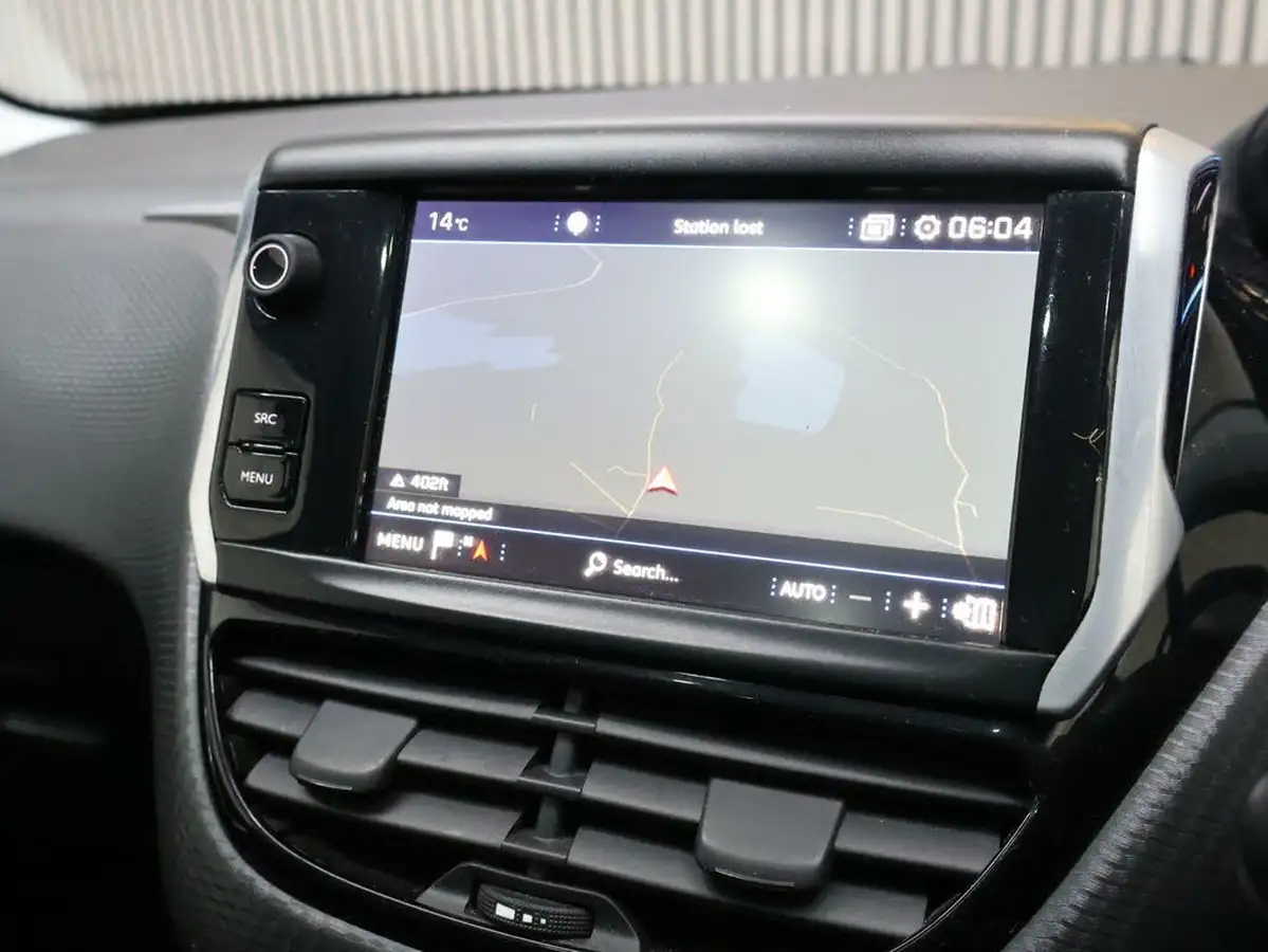 2019-peugeot-2008-suv-12-puretech-allure-premium-82bhp-big-23