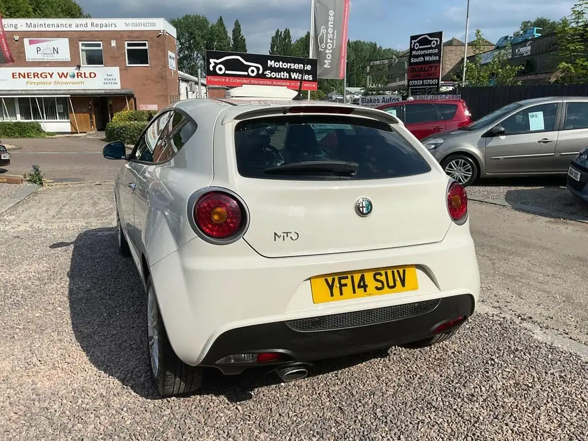 2014-alfa-romeo-mito-13jtdm-2-sprint-big-64