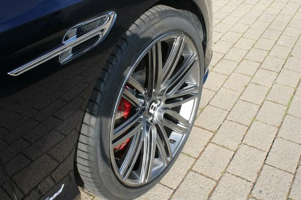 2015-bentley-continental-60-gt-speed-convertible-big-47