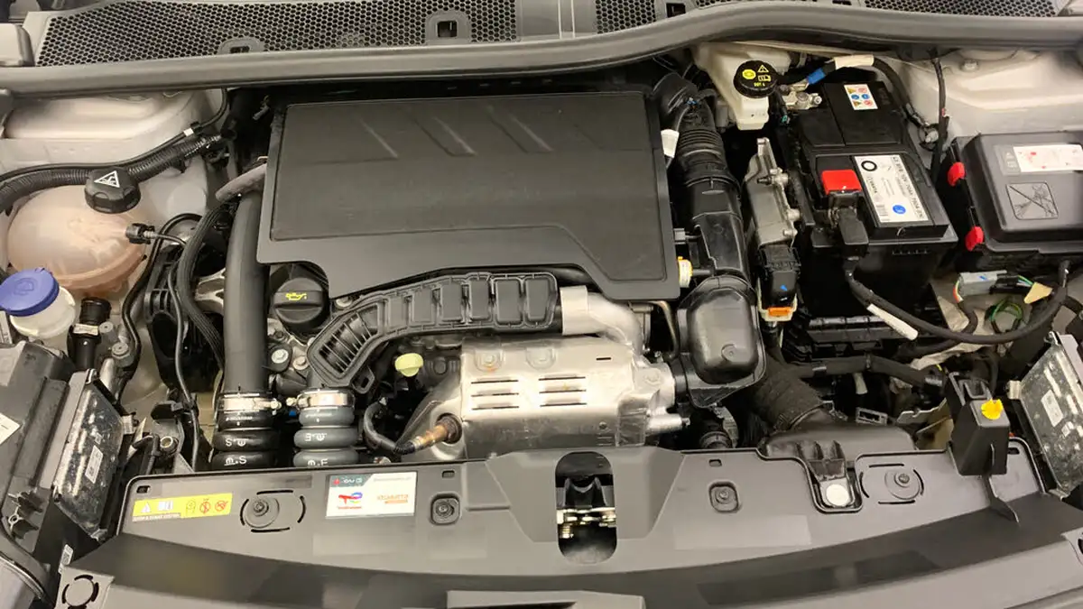 2024-peugeot-2008-suv-12-puretech-gt-130ps-eat8-big-20