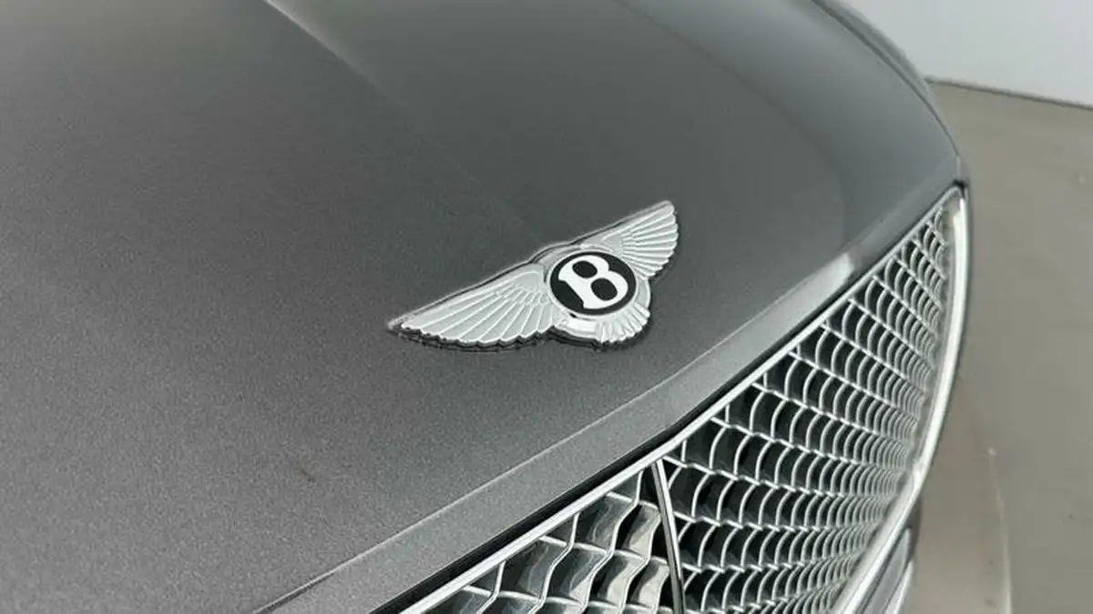 2023-bentley-bentayga-40-v8-big-37