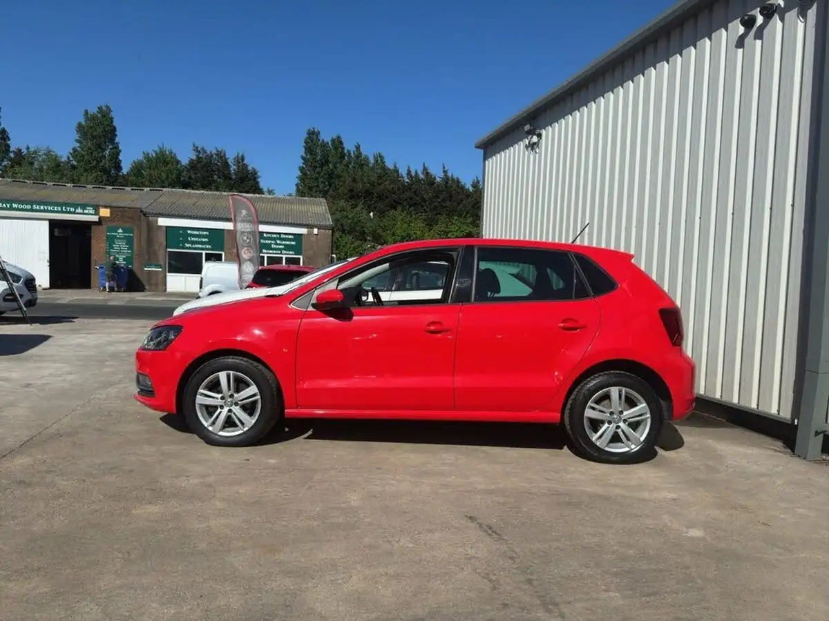 2016-volkswagen-polo-10-match-60ps-5d-big-18