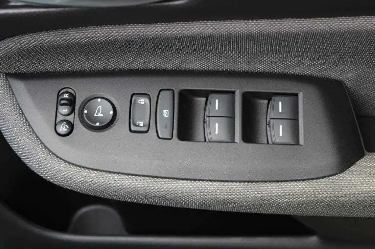 2020-honda-jazz-15-i-mmd-crosstar-ex-big-23
