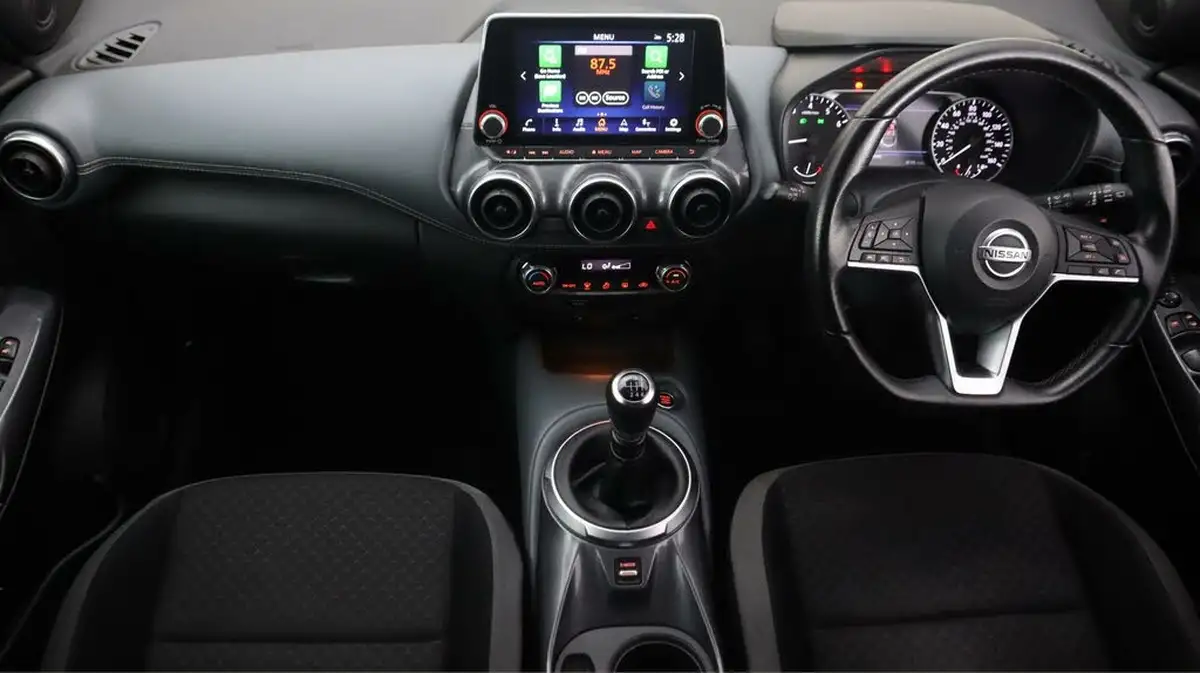 2021-nissan-juke-10-dig-t-n-connecta-big-11