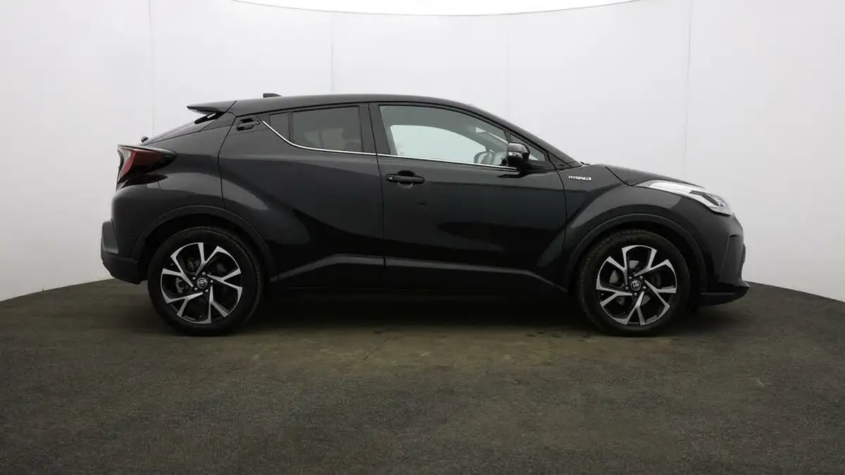 2020-toyota-c-hr-18-vvt-i-design-big-50
