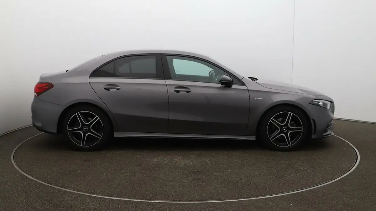 2022-mercedes-benz-a-class-13-a200-amg-line-executive-edition-saloon-4d-7g-dct-big-50