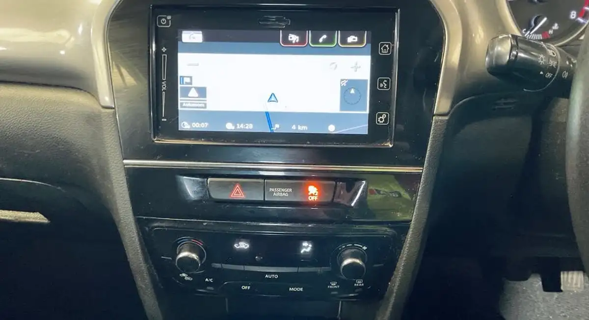 2016-suzuki-vitara-16-sz-t-big-4