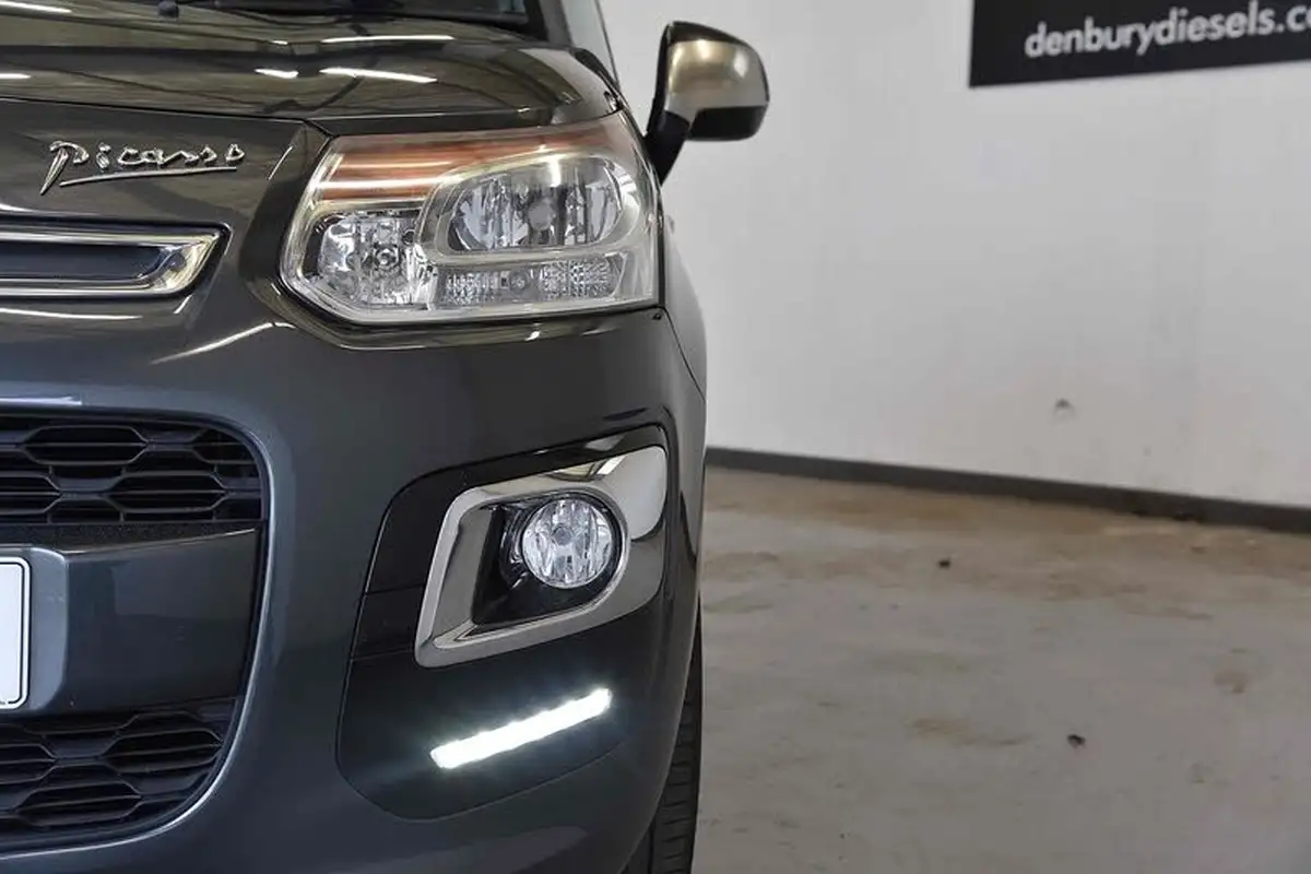 2013-citroen-c3-picasso-14-selection-big-8
