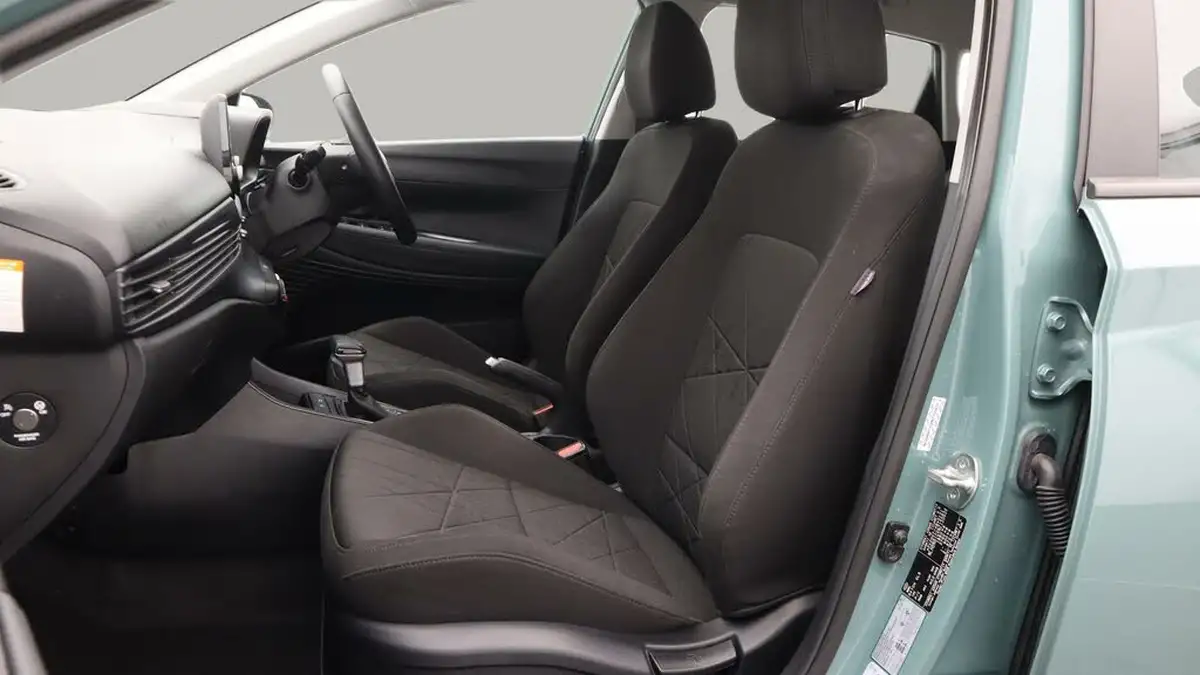 2022-hyundai-bayon-10-t-gdi-se-connect-dct-big-14