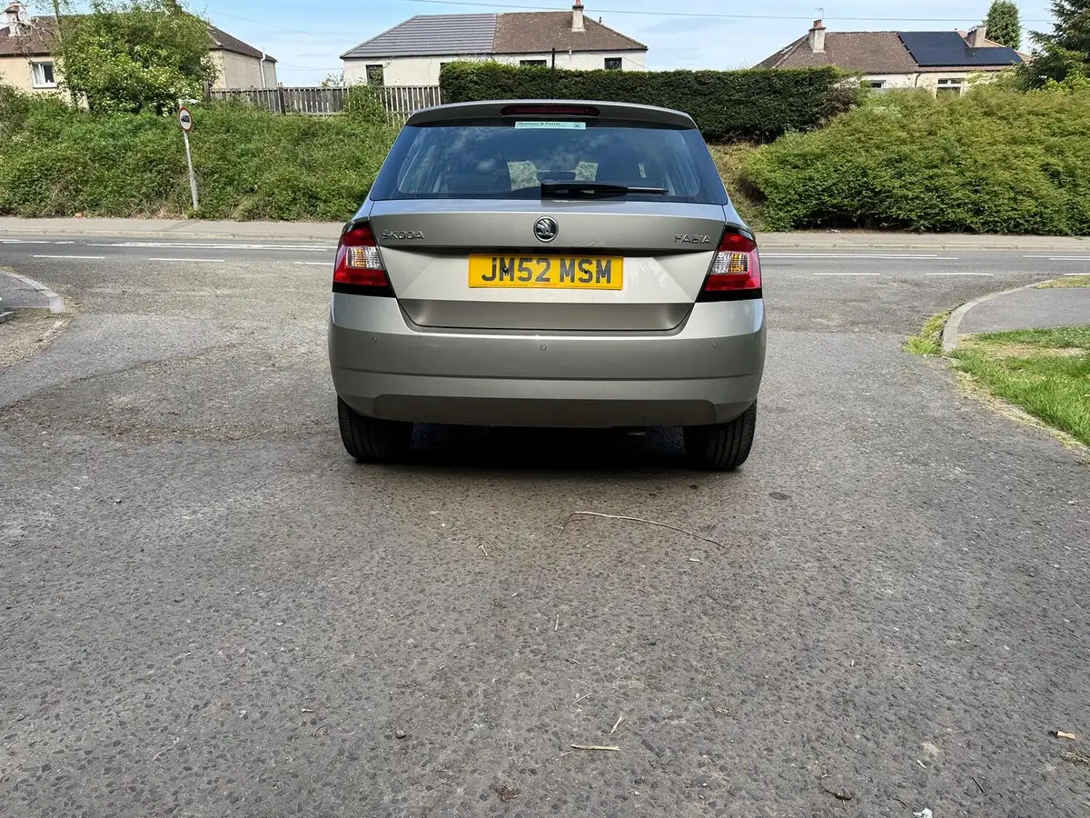 2015-skoda-fabia-14tdi-se-l-90ps-hatchback-dsg-big-6
