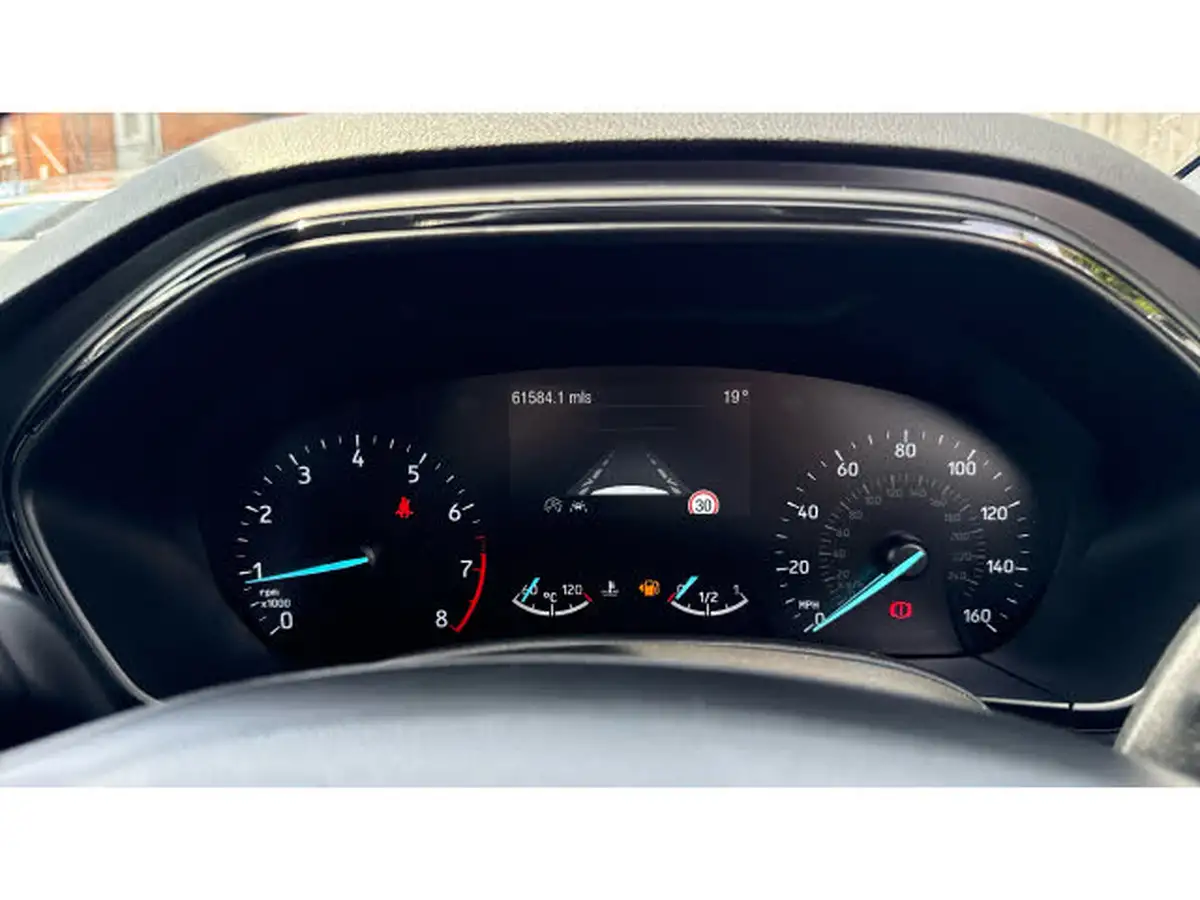 2018-ford-focus-10t-st-line-x-125ps-hatchback-big-17