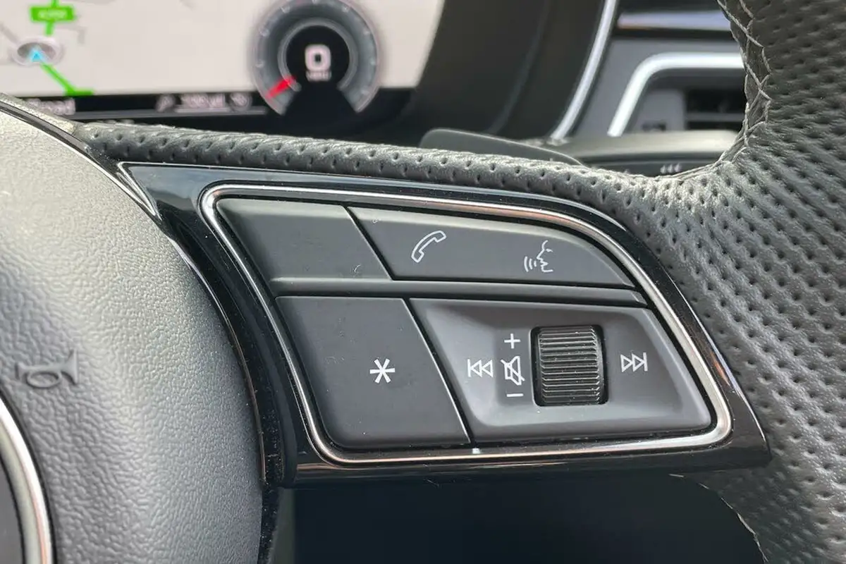 2022-audi-a4-20-35-tfsi-s-line-tronic-big-17