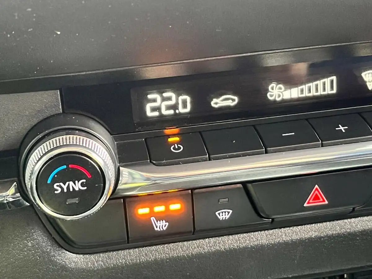2021-mazda-cx-30-20-e-skyactiv-g-sport-lux-big-38