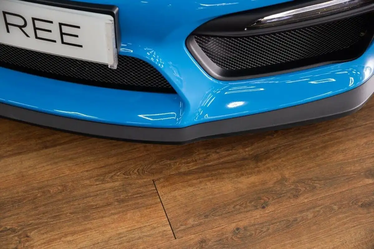 2016-porsche-cayman-38-gt4-big-12