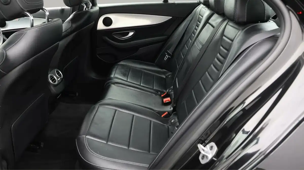 2019-mercedes-benz-e-class-20d-e220d-se-ss-saloon-4d-big-15
