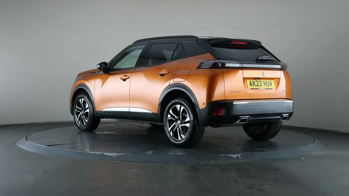 2022-peugeot-2008-suv-12-puretech-gt-big-74
