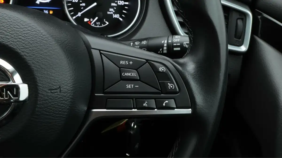 2020-nissan-qashqai-13-dig-t-acenta-premium-140ps-big-23