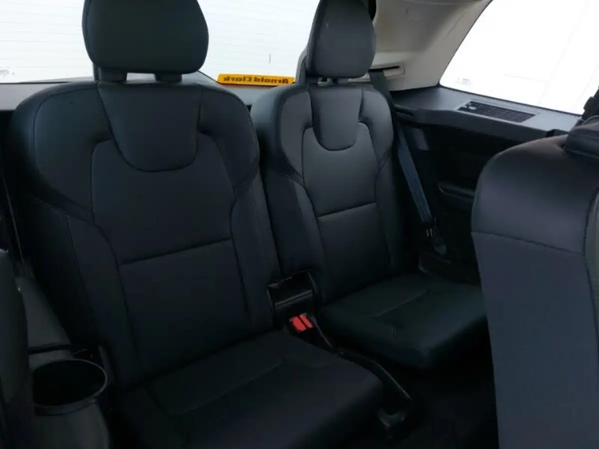 2024-volvo-xc90-20-b5-plus-big-11