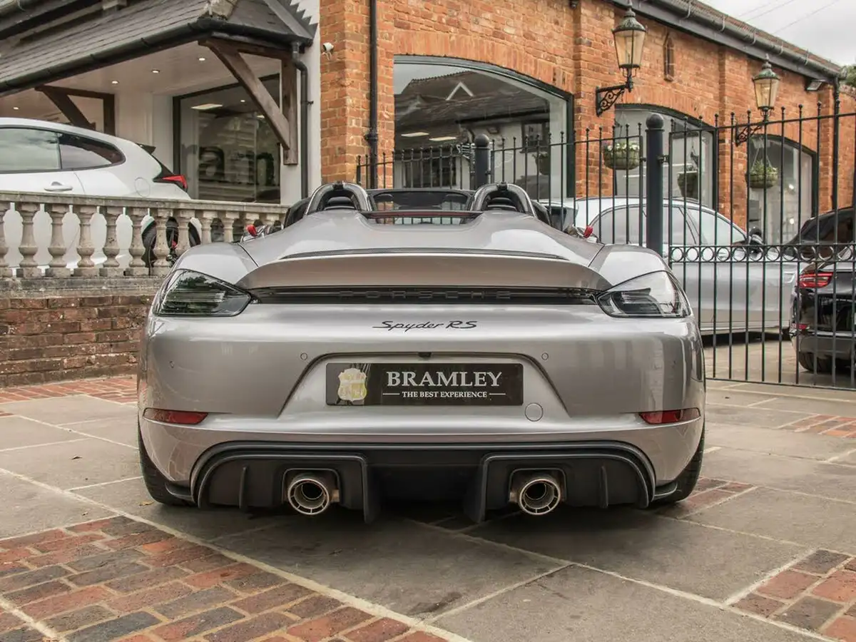 2024-porsche-boxster-718-40-spyder-rs-big-5