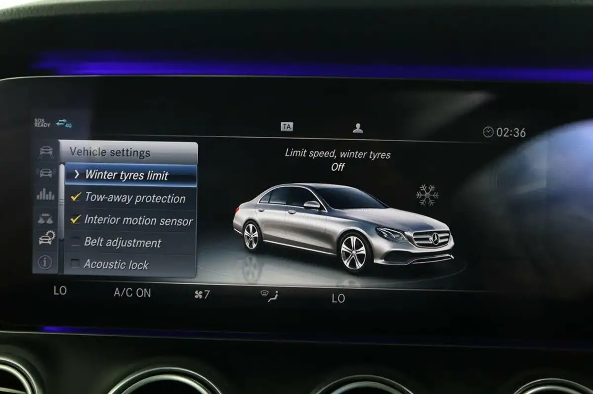 2019-mercedes-benz-e-class-20d-e220d-amg-line-edition-saloon-4d-big-45