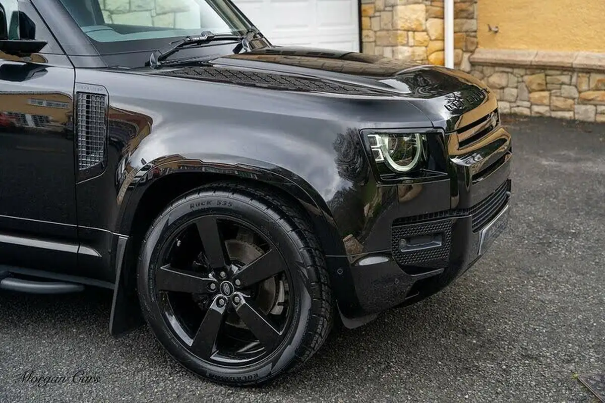 2023-land-rover-110-defender-30-d250-x-dynamic-hse-big-4